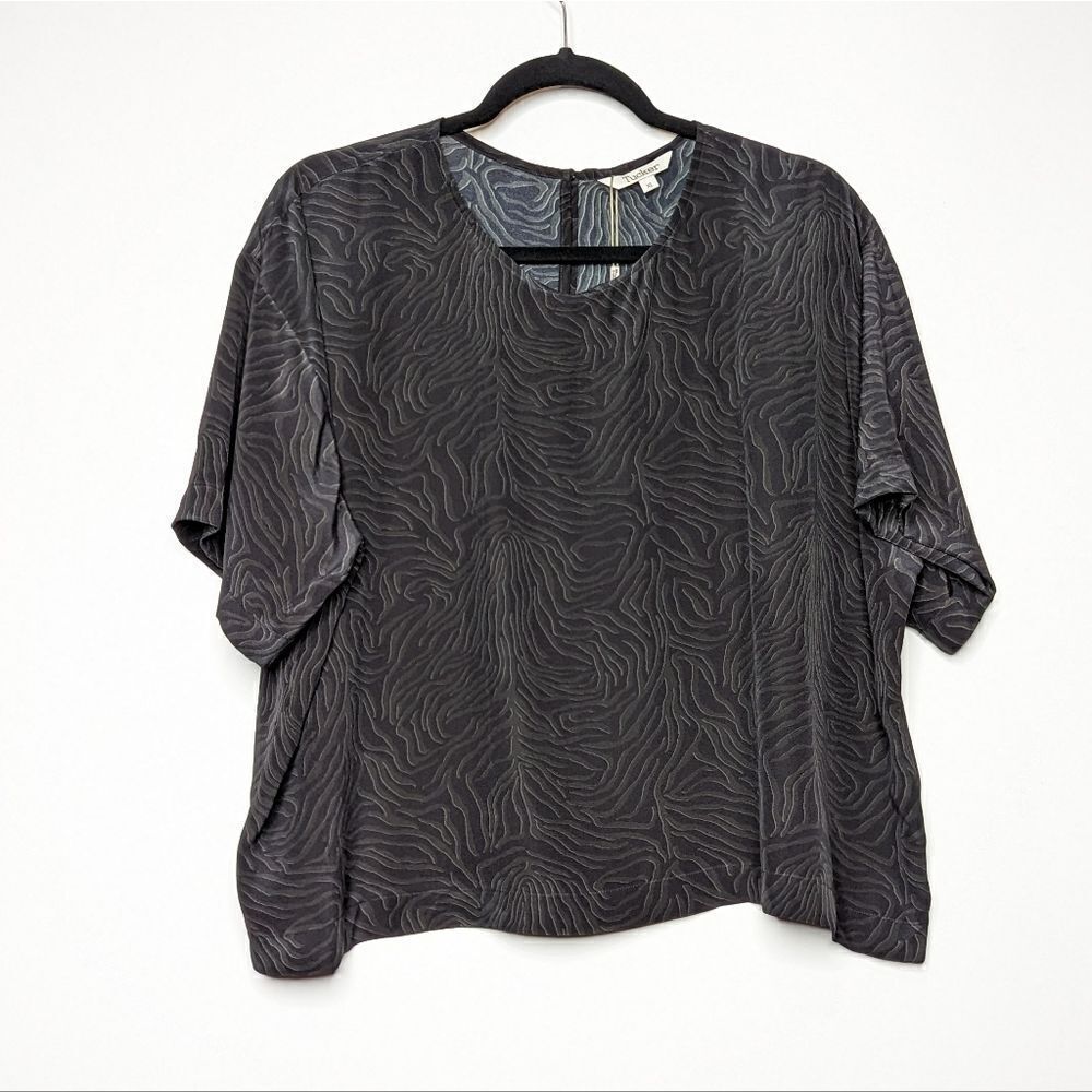 Tucker The Eden Silk Tee Black Tiger - Picture 3 of 7